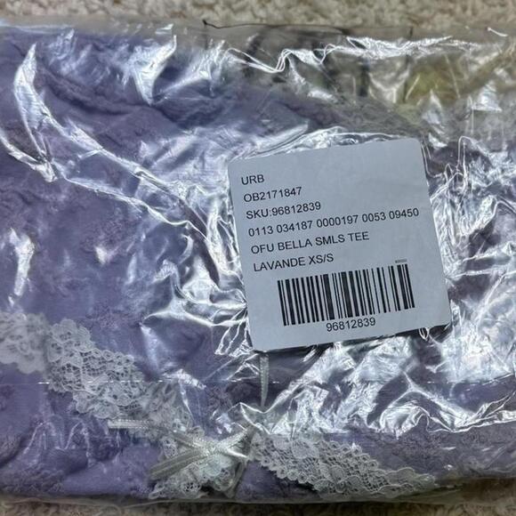 Out From Under Bella Seamless Knit Lace Trim Crop Tee Lavender XS/S NWT - Picture 7 of 7